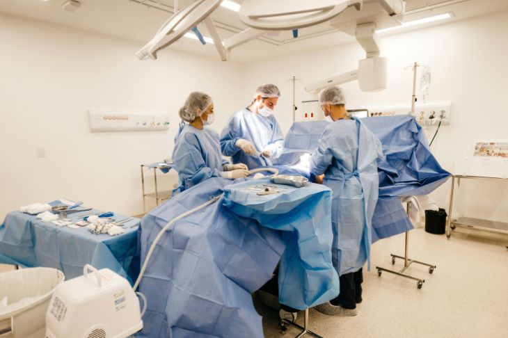 Como processar médico por cirurgia mal feita: guia jurídico completo - Martinhago Advocacia | Advogados Especialistas em Defesa dos Seus Direitos